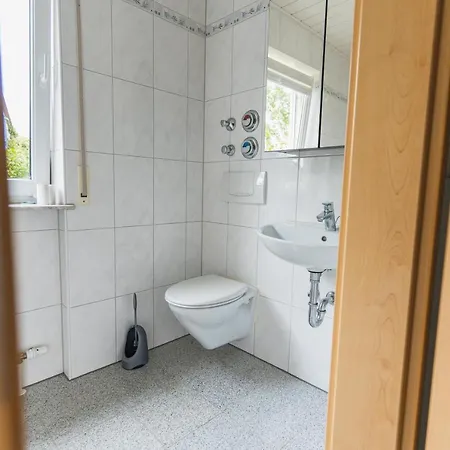 In Den Weinbergen Bei Mainz - Mit 2x Doppelzimmern, 1x Großes Wohnzimmer, Bad&küche Apartamento Stadecken-Elsheim